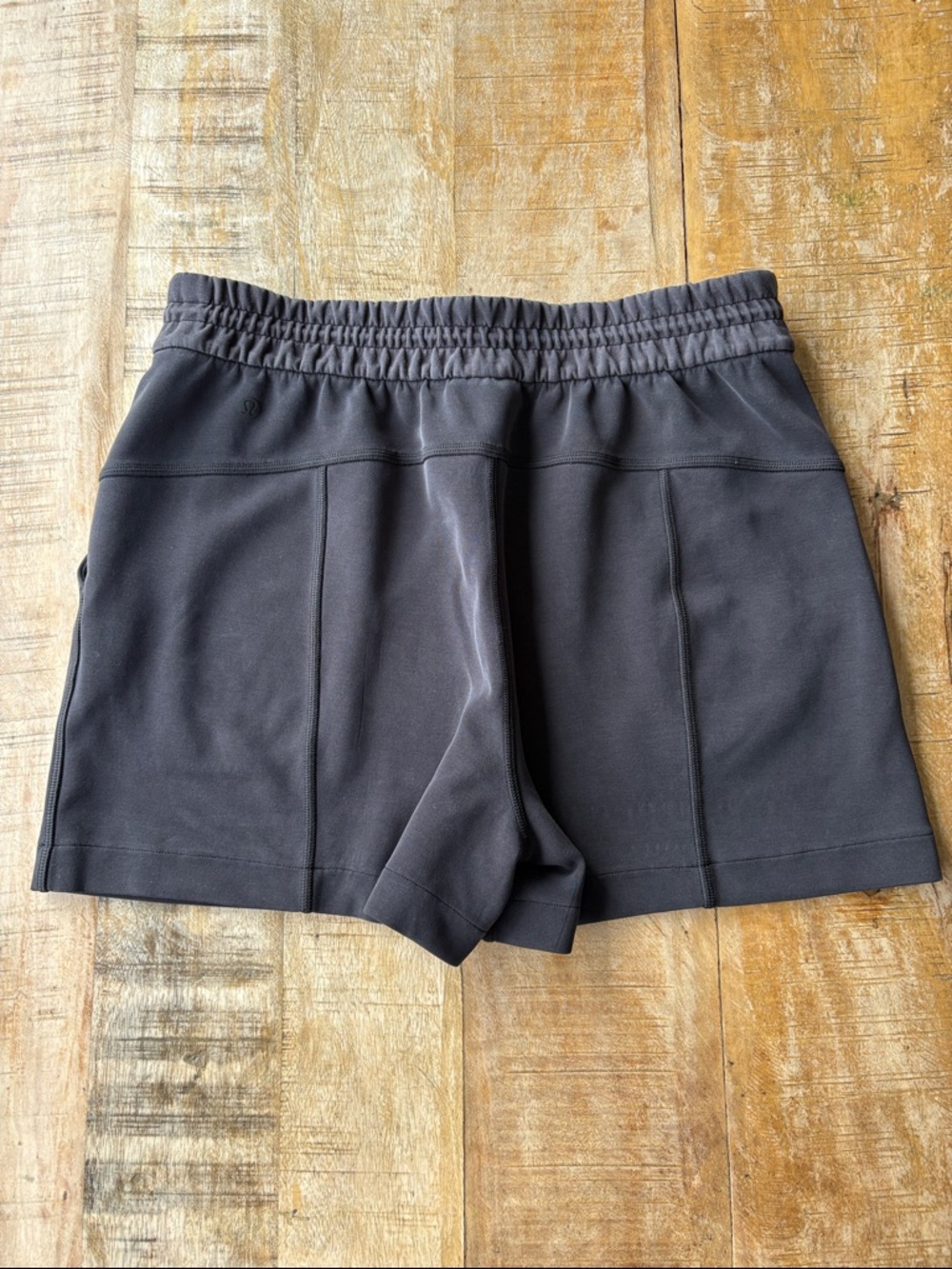 Lululemon Women’s Shorts in Black size 10 - Picture 4 of 9